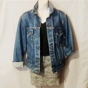 vtg LEVIS red tab denim trucker jean jacket unisex